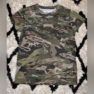 Under Armour Camo classic tee size S